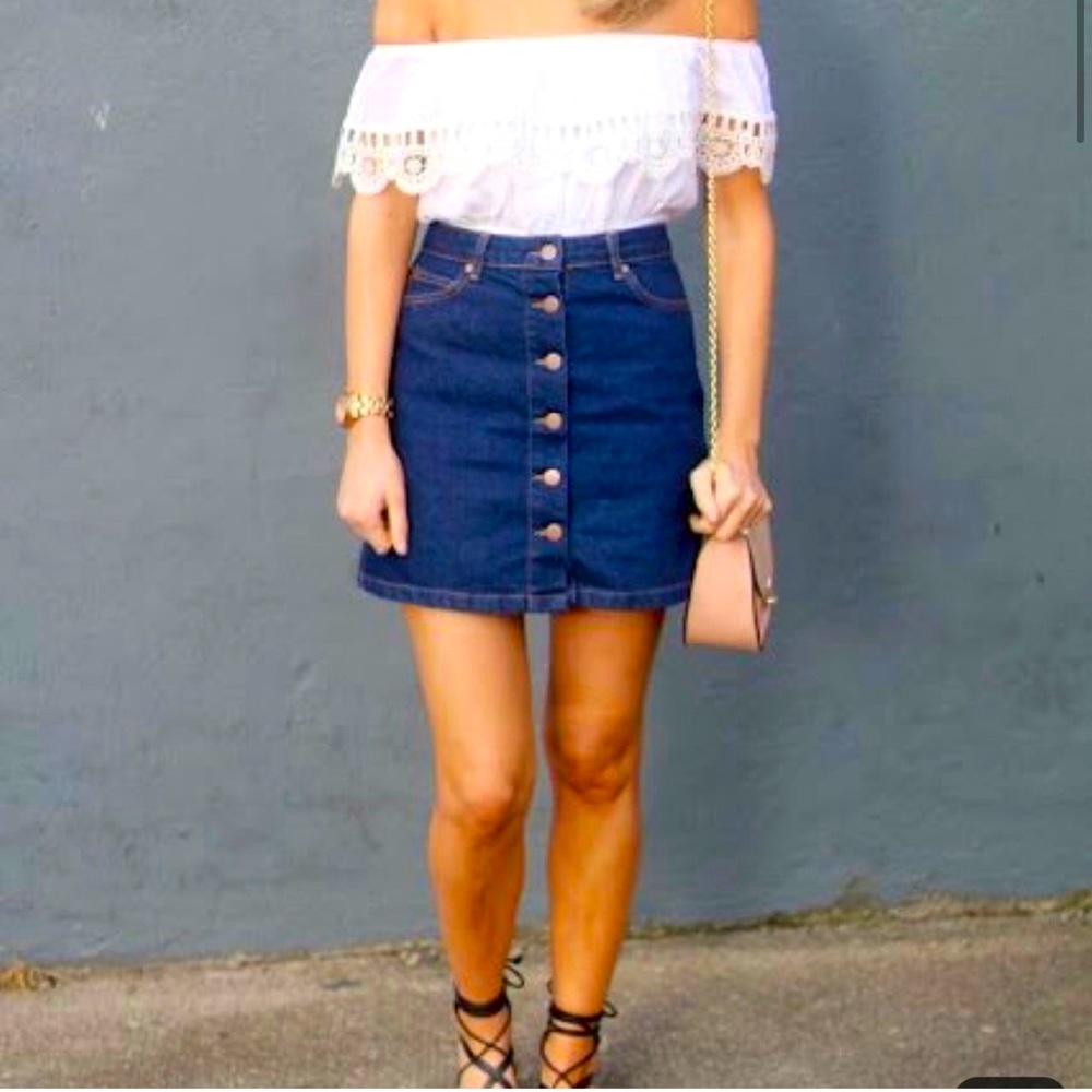 EUC Gap Button-Front Skirt